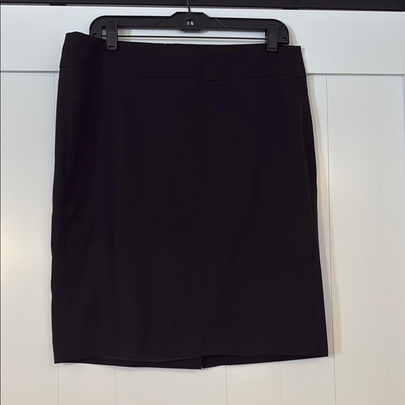 Banana Republic Dresses & Skirts - Banana Republic Elegant Black Women's Skirt